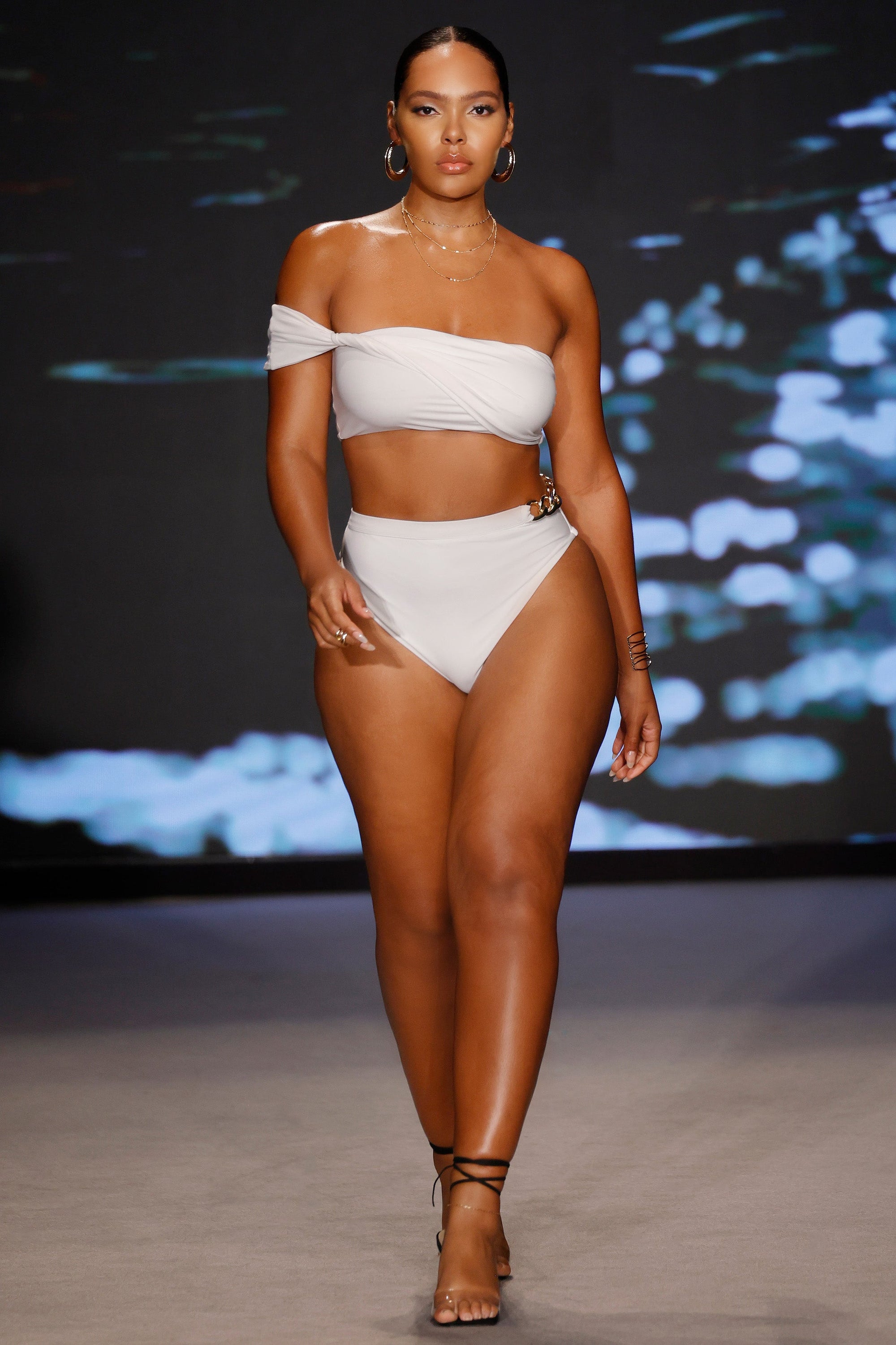 Wealth | White High Waisted Chain Bikini Bottoms - Club L 