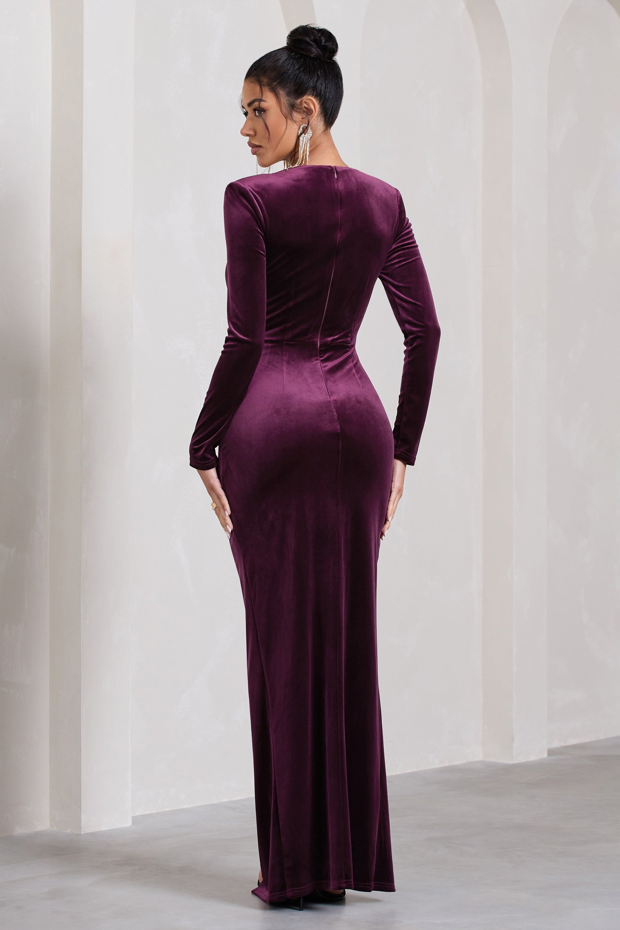 Vin Chaud | Dark Purple Velvet Long-Sleeved Split Maxi Dress - Club L 