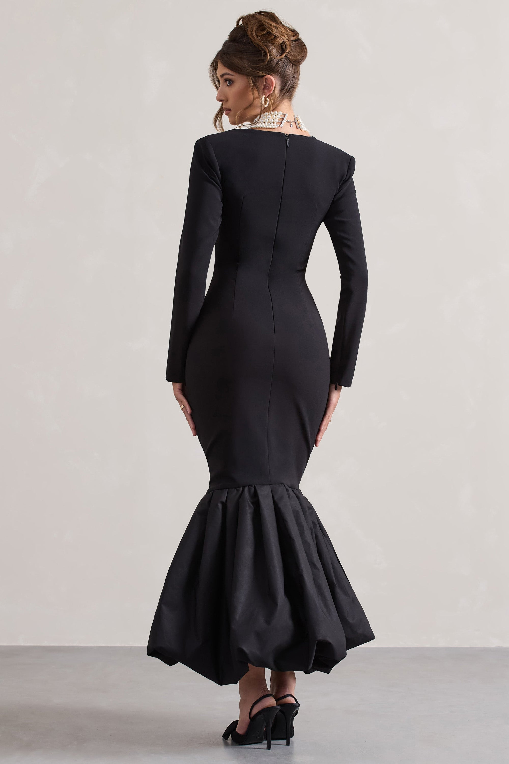 London | Black Sweetheart Maxi Dress With Volume Hem - Club L 