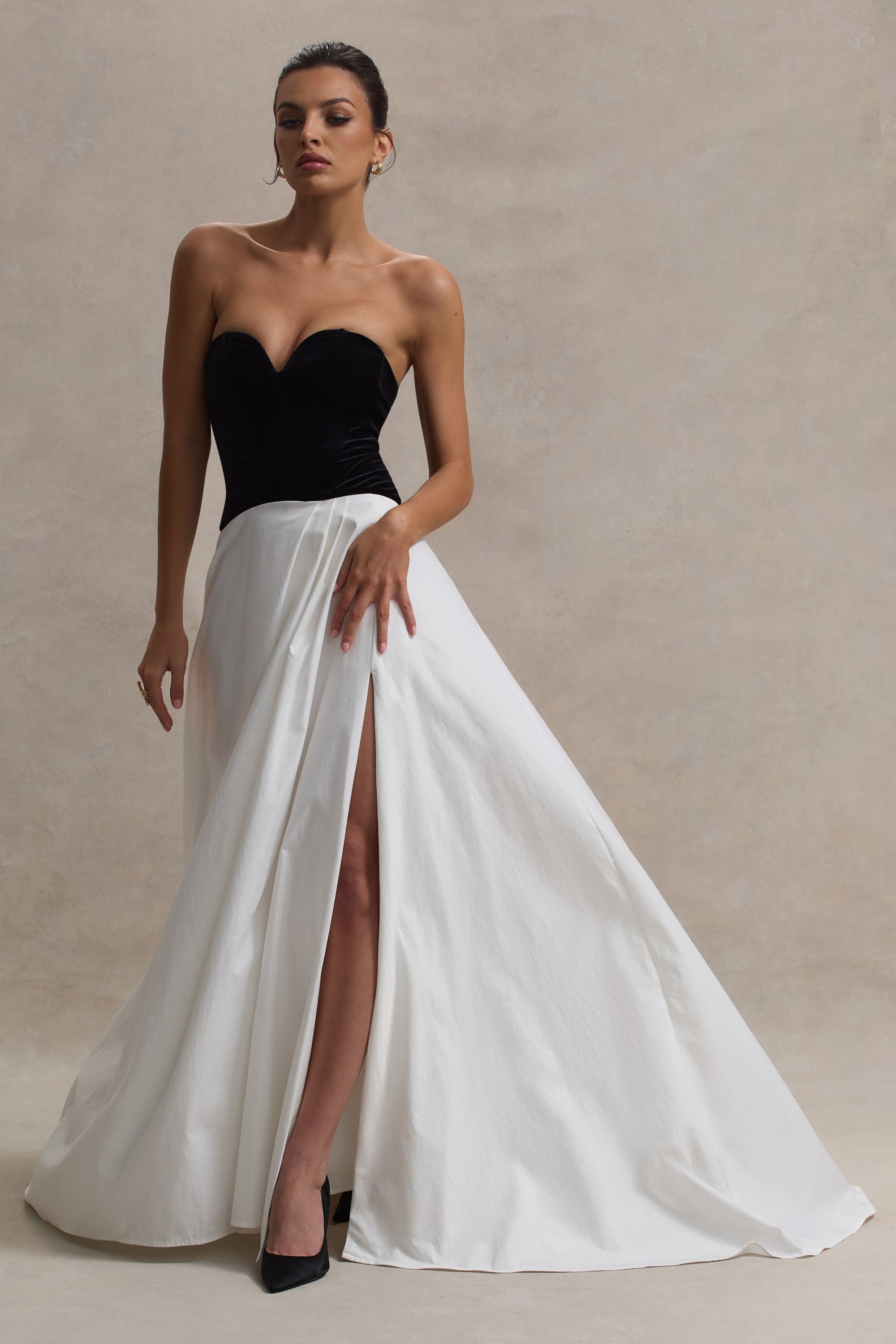 Lucienne | Black & Cream Sweetheart Corset Split Maxi Dress - Club L 