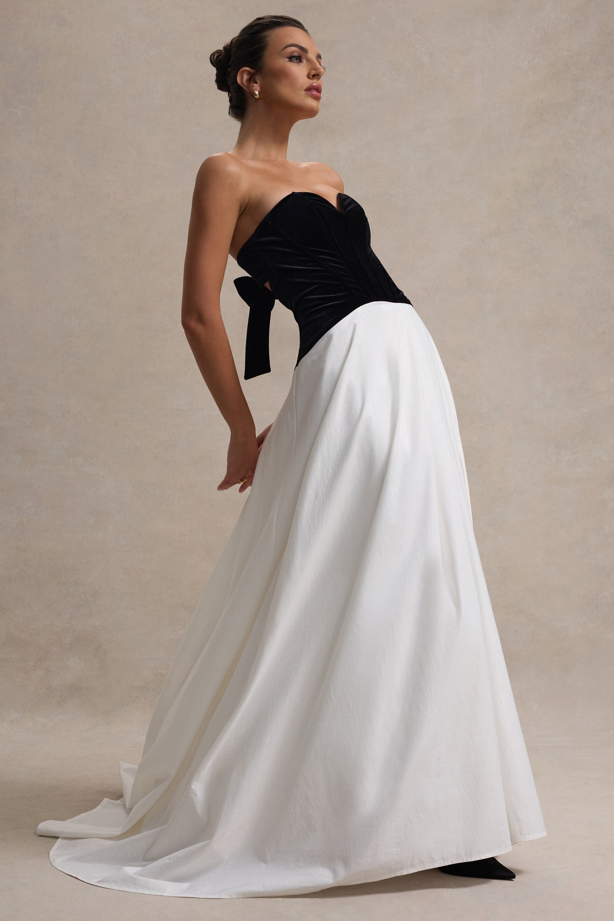 Lucienne | Black & Cream Sweetheart Corset Split Maxi Dress - Club L 