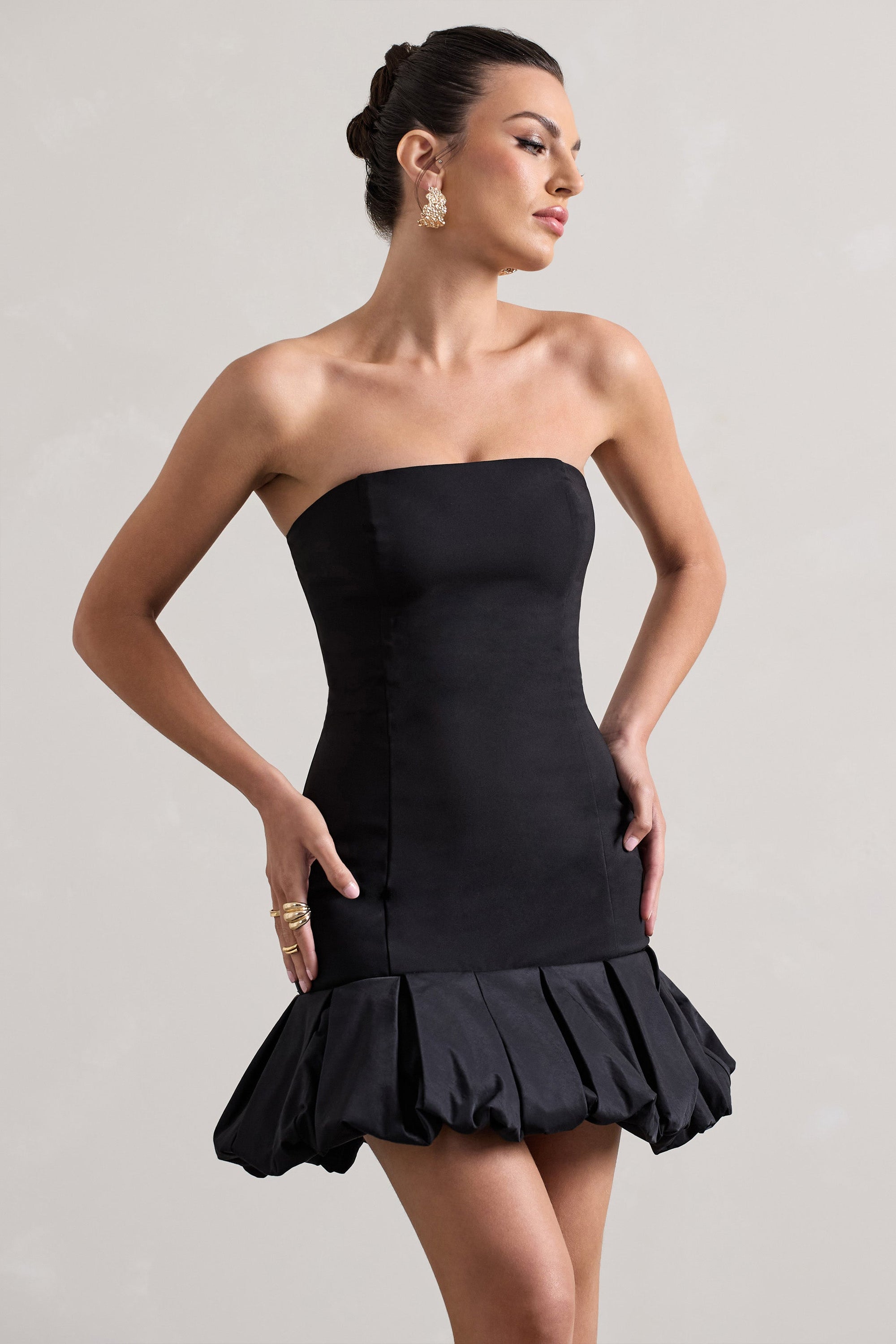 Liscia | Black Bandeau Mini Dress With Ruffle Trim - Club L 