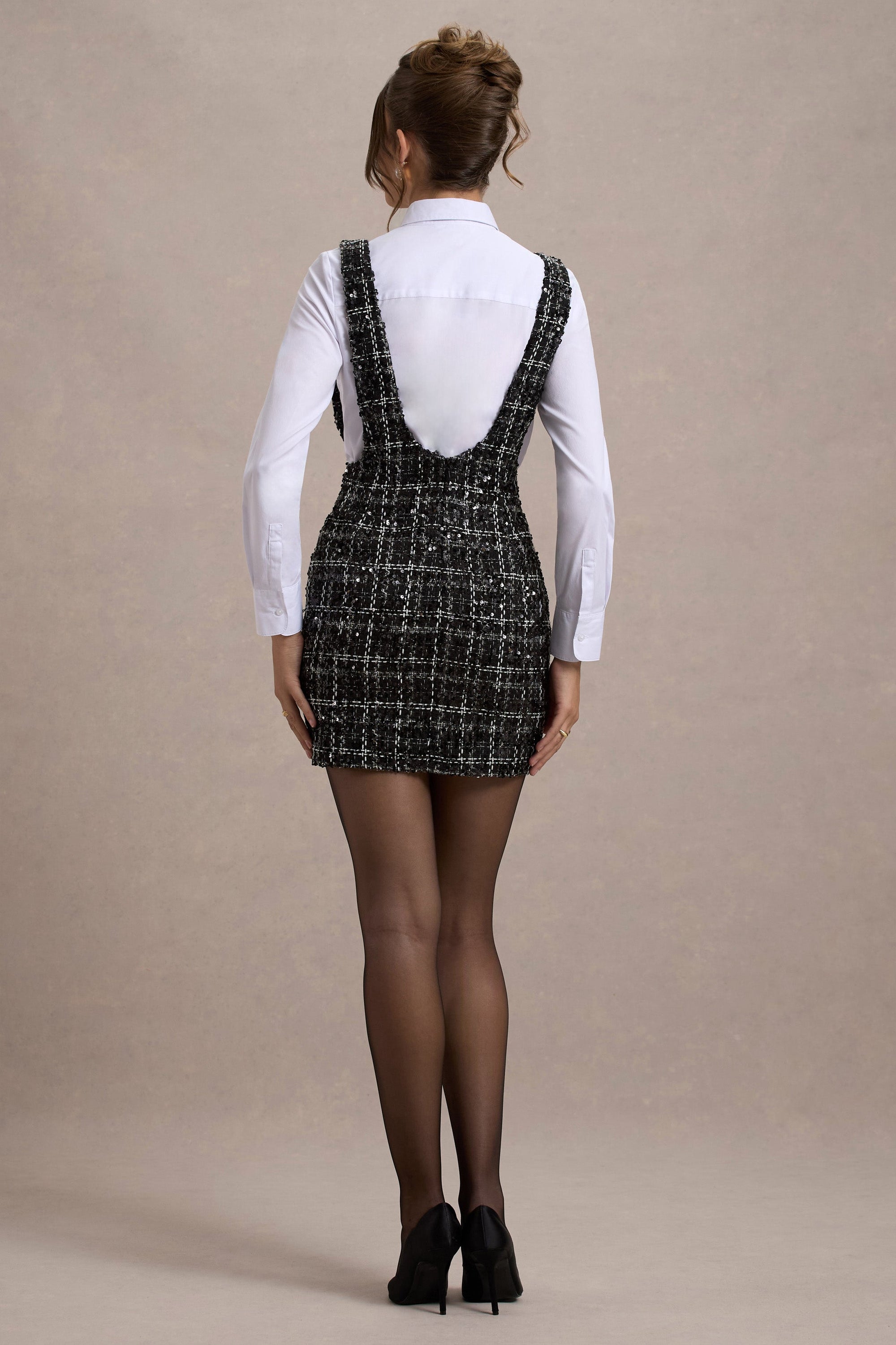 Oxford | Black Boucle Sleeveless Pinafore - Club L 