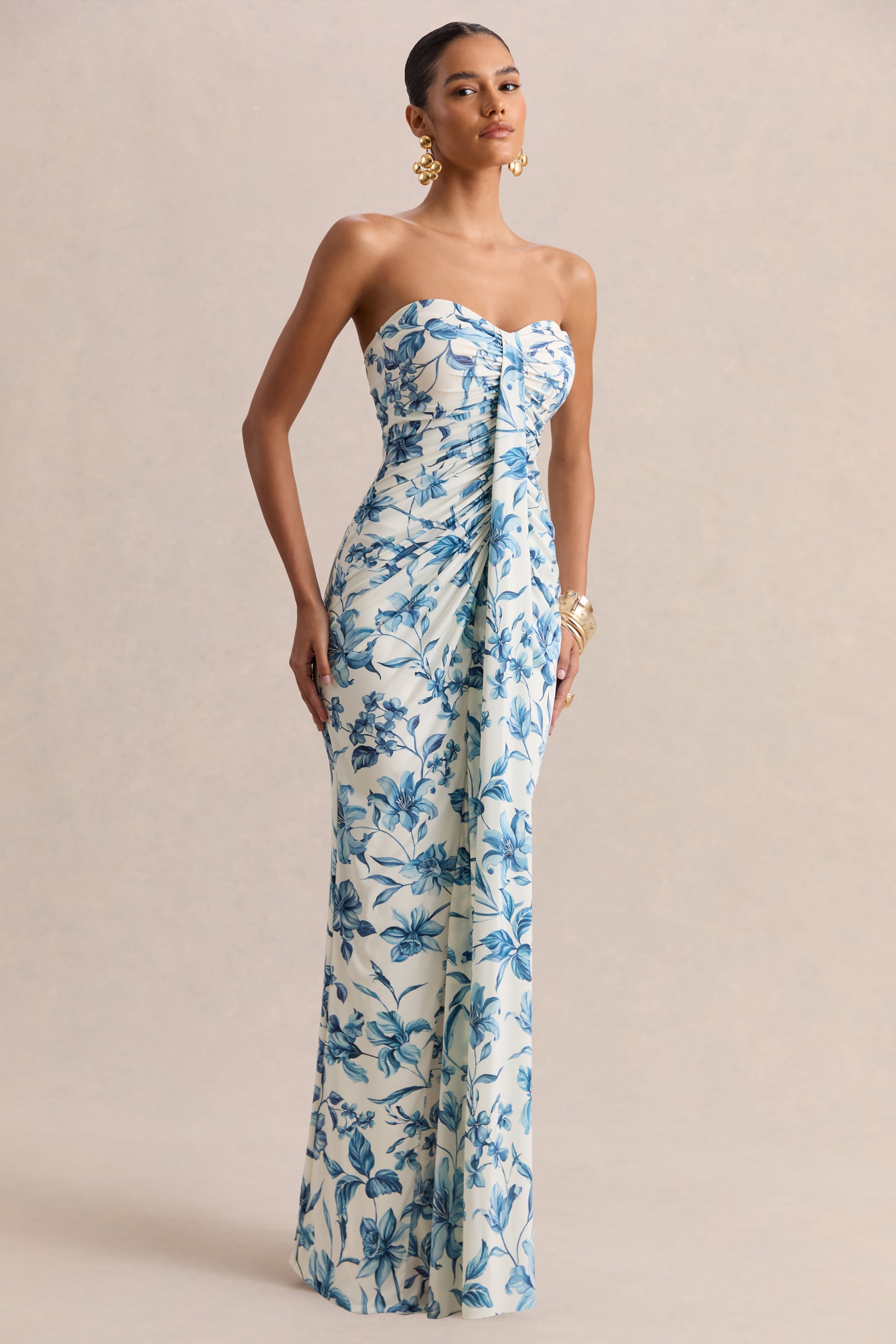 ECM_HR_CL136282264---Ali-_-Blue-Porcelain-Print-Sweetheart-Ruched-Wrap-Maxi-Dress-03.jpg