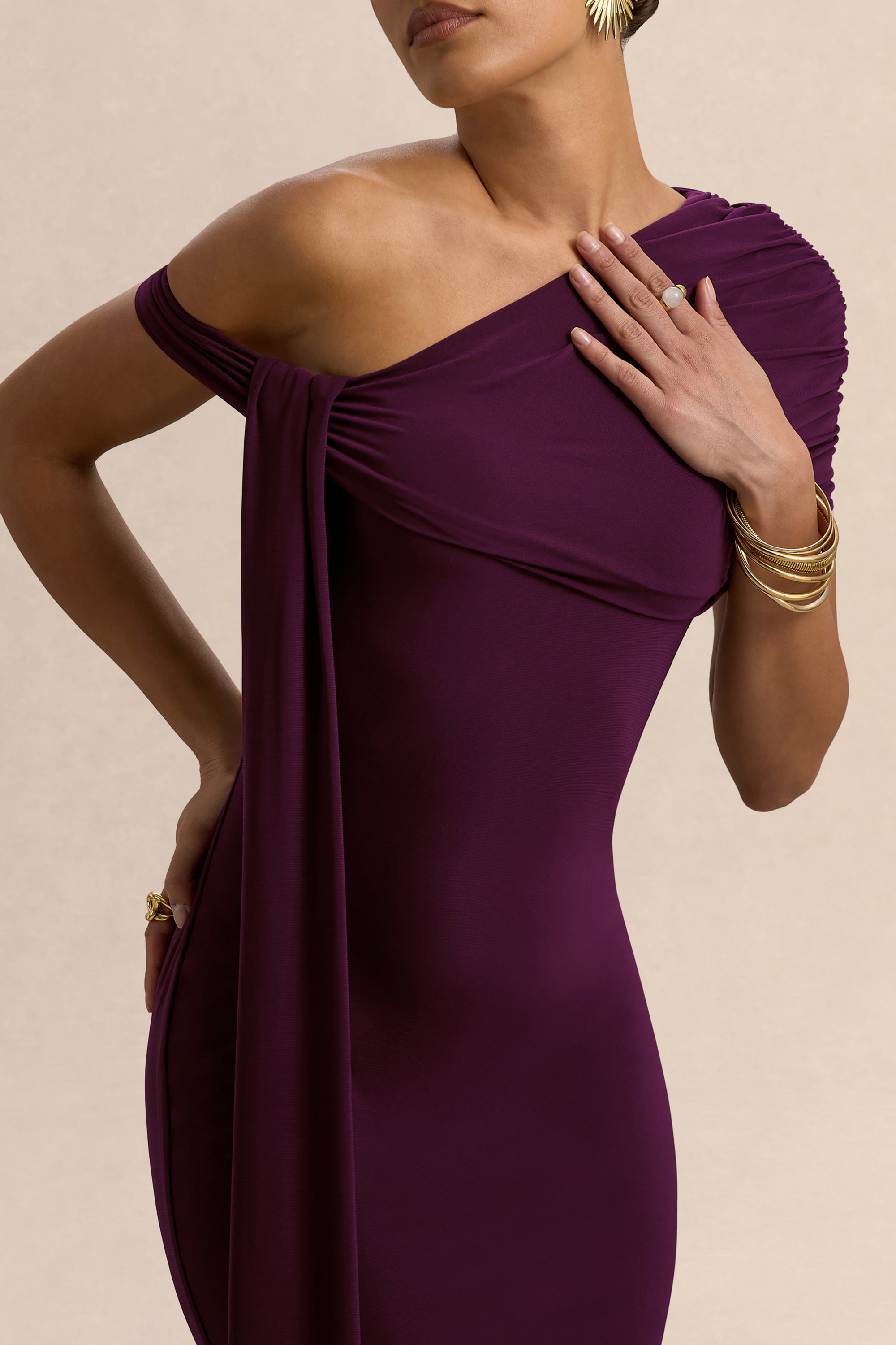 BGR_HR_CL136365236---Praia-Plum-Asymmetric-Neck-Midi-Dress-With-Sash-and-Draped-Detailing-08_(2).jpg