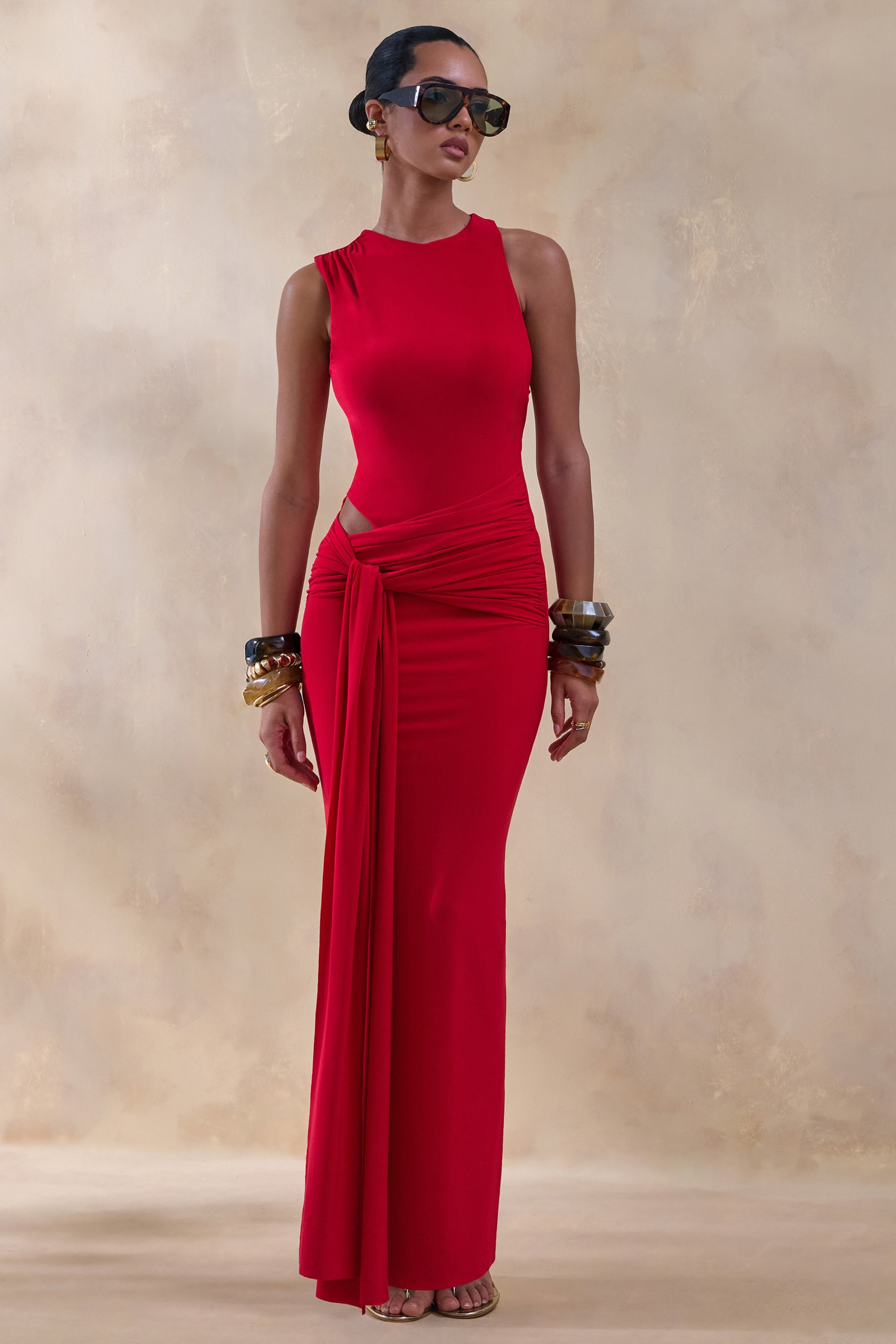 ECM_HR_CL136495004---Neile-_-Red-Crew-Neck-Maxi-Dress-With-Cut-Out-and-Sash-Details-0.jpg