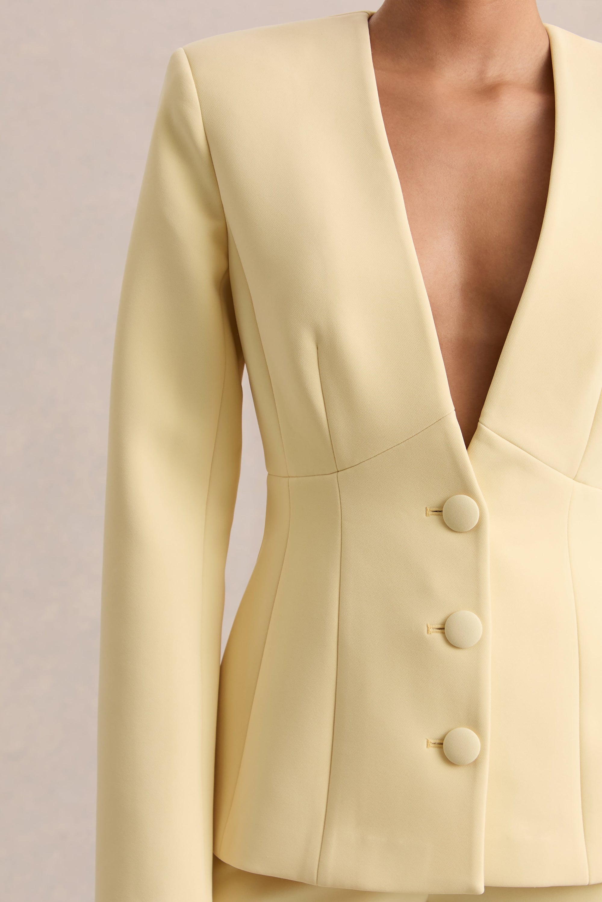 ECM_HR_CL136845121---Rosalina-_-Lemon-Extreme-Plunge-Neck-Tailored-Blazer-04.jpg
