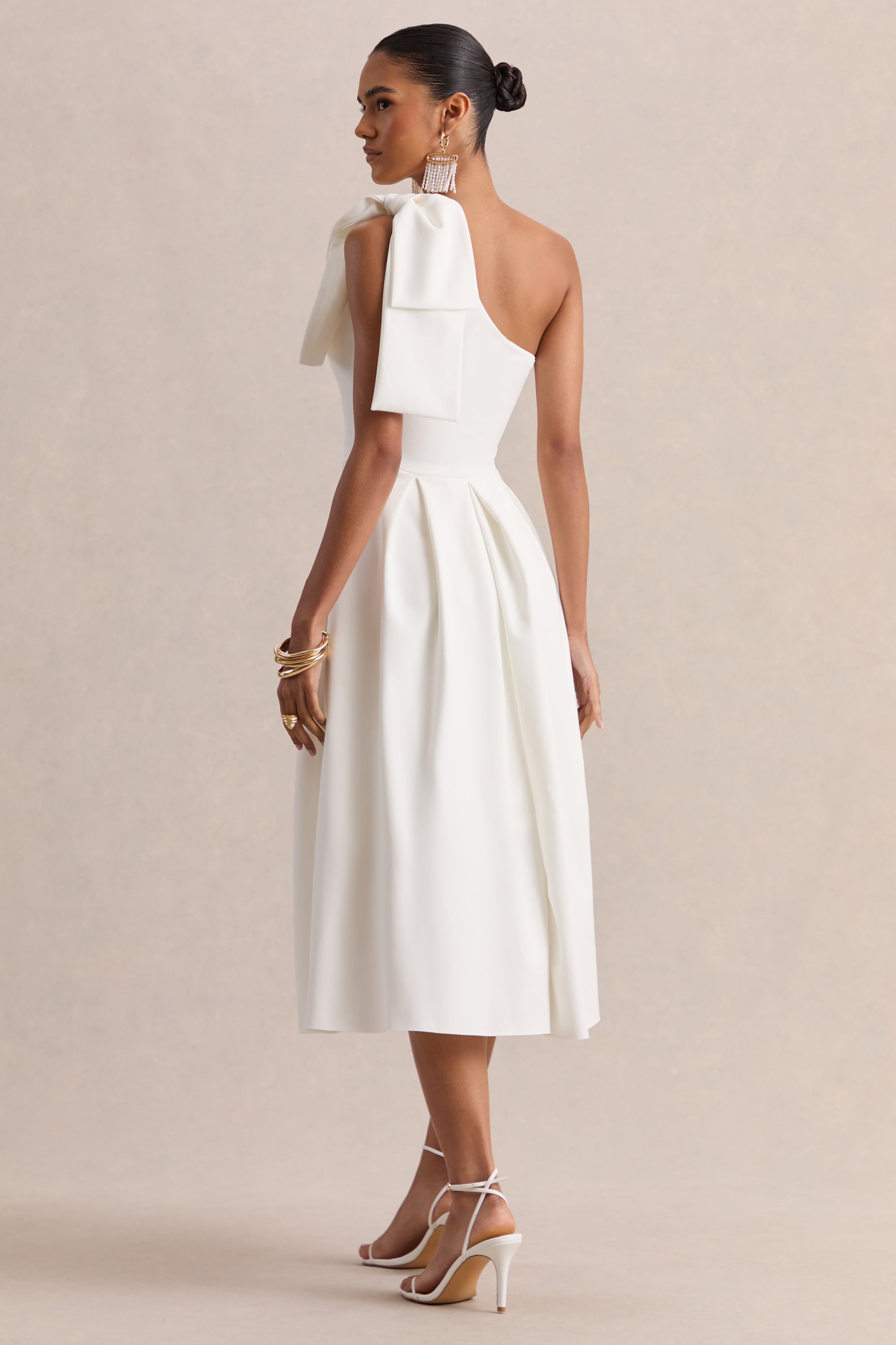 ECM_HR_CL137132110---Meria-_-White-Asymmetric-Neck-Midi-Dress-With-Bow-Sleeve-03.jpg