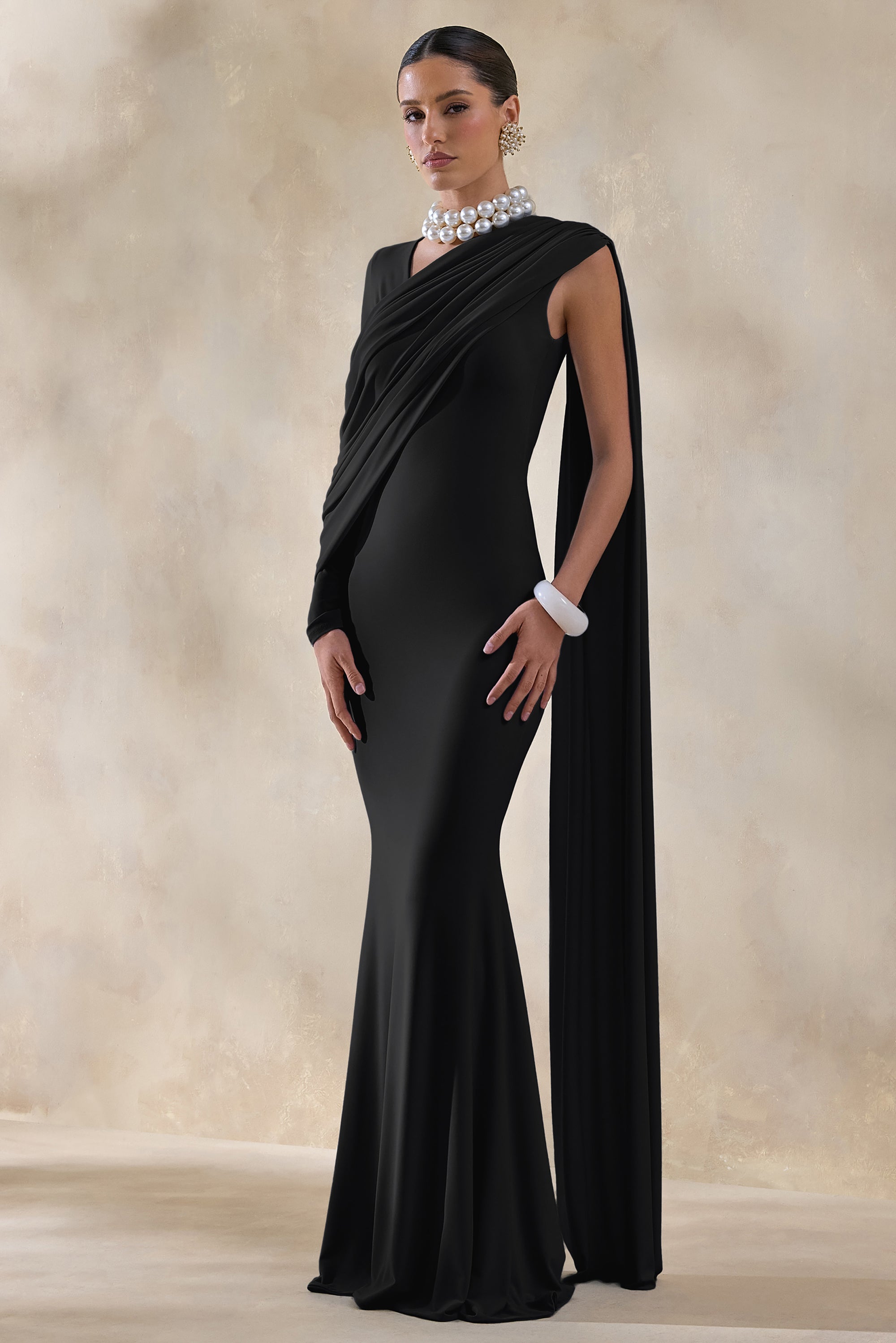 ECM_HR_CL137139001---Rubelle-Black-Asymmetric-Neck-Maxi-Dress-With-Draped-Detailing3.jpg