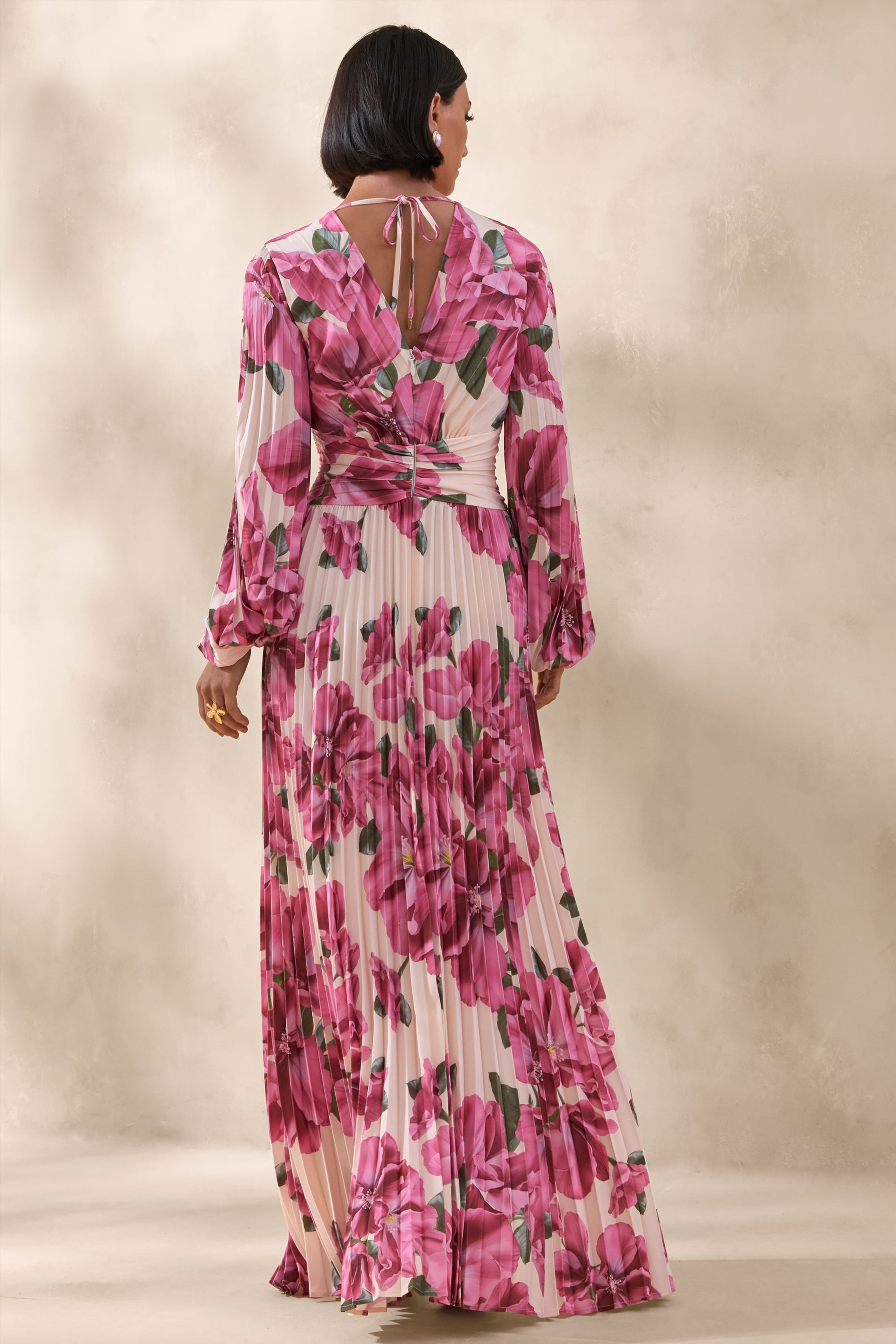 ECM_HR_CL137151084---Rionna-_-Pink-Hibiscus-Print-High-Neck-Maxi-Dress-With-Cut-Out-Detailing-3_2.jpg