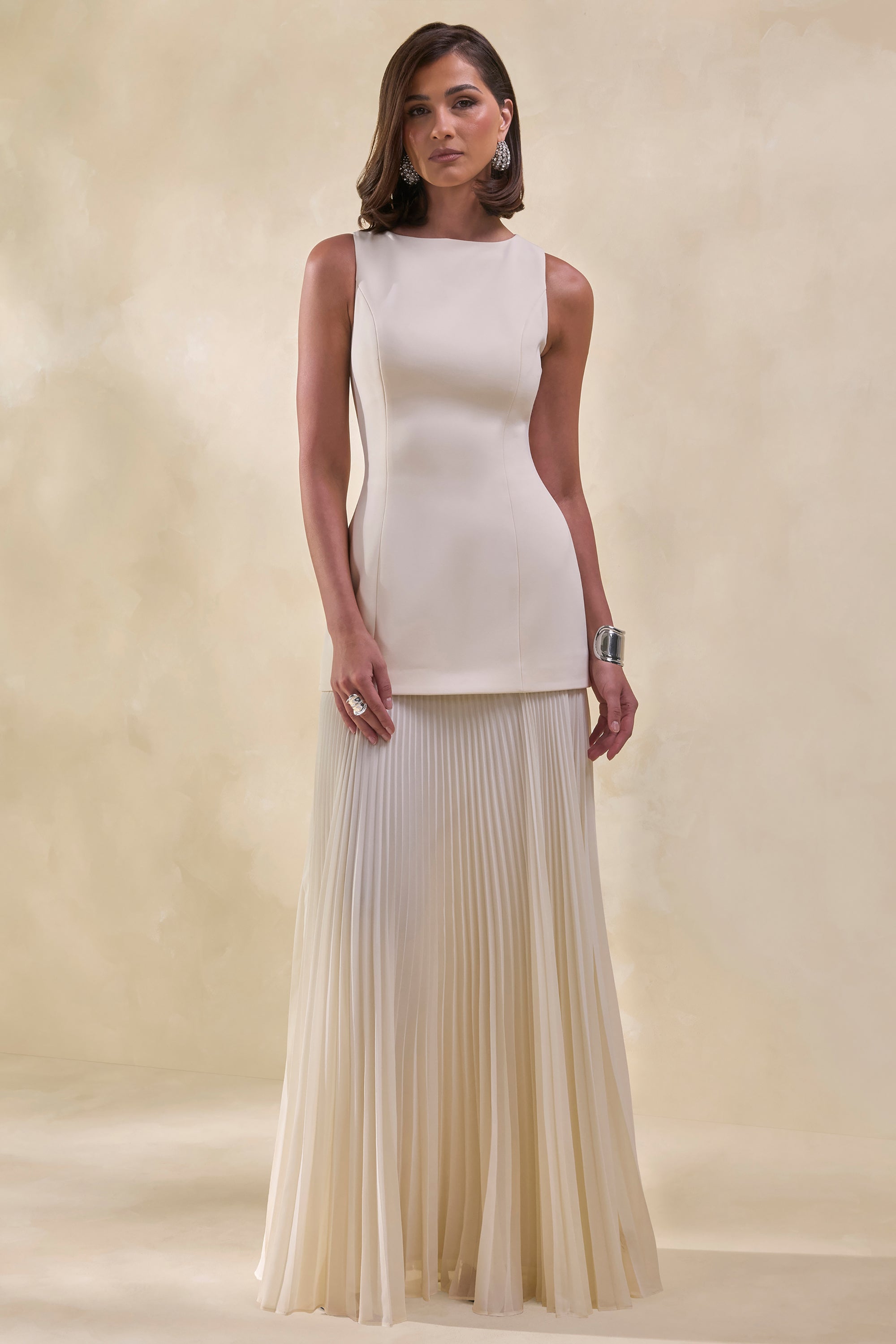 ECM_HR_CL137162061---Hadley-Stone-Boat-Neck-Maxi-Dress-With-Drop-Waist0.jpg