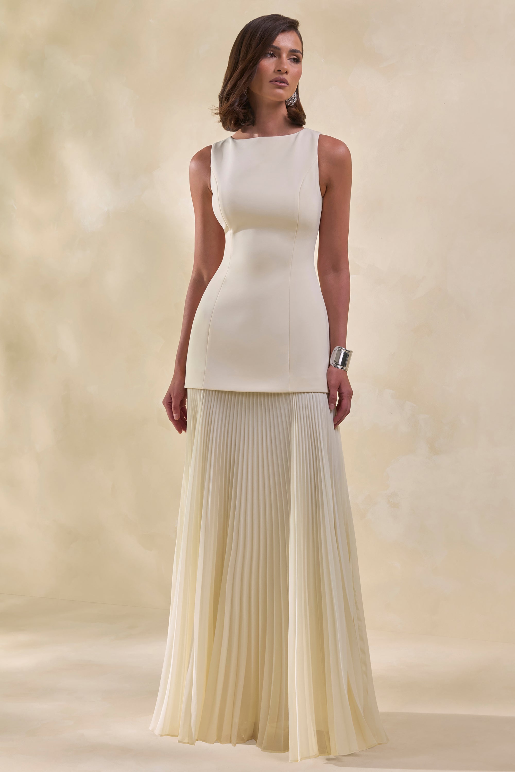 ECM_HR_CL137162061---Hadley-Stone-Boat-Neck-Maxi-Dress-With-Drop-Waist2.jpg