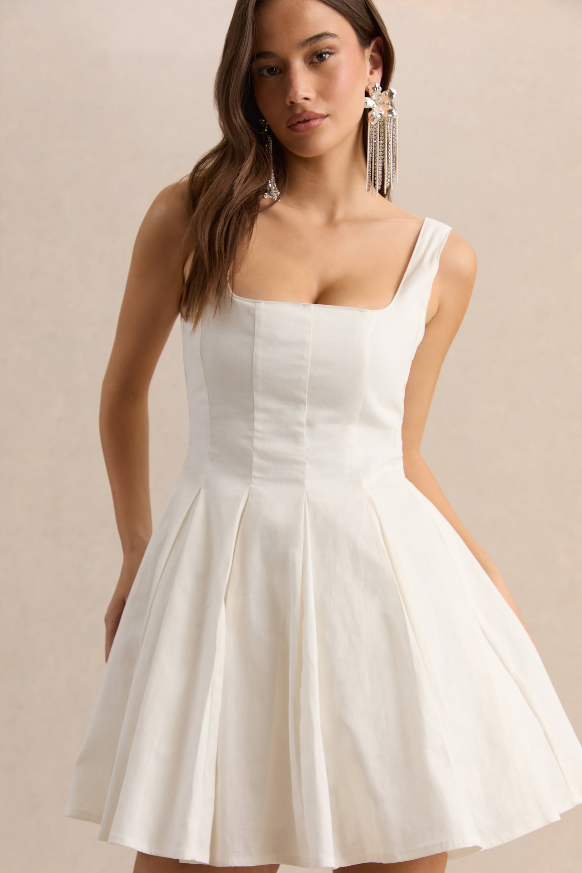 ECM_HR_CL137198110---Brioria---White-Square-Neck-Skater-Mini-Dress-05.jpg