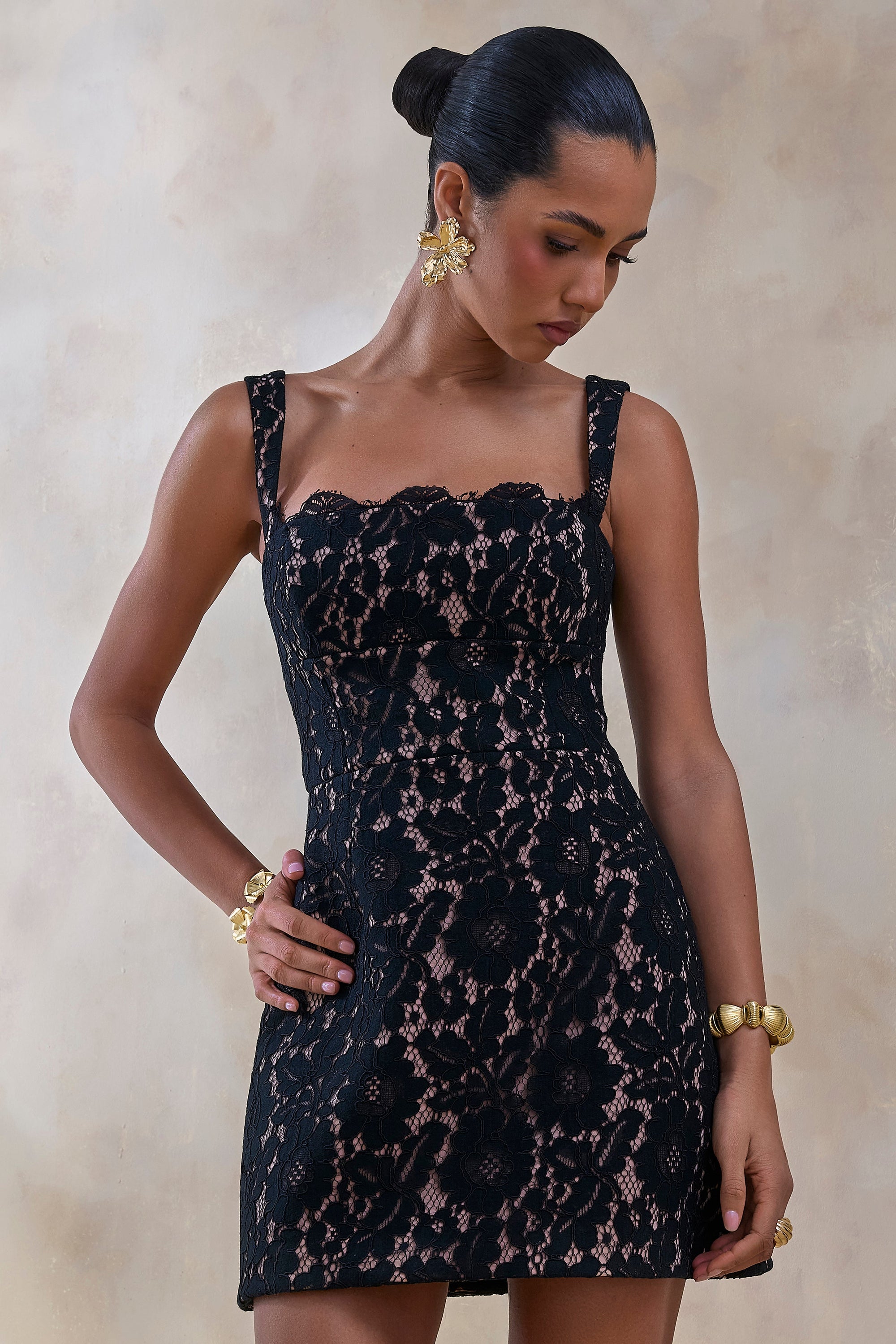 CL13725200106_ECM_HR_CL137252001_-_Orelisse___Black_Lace_Square-Neck_Mini_Dress_3