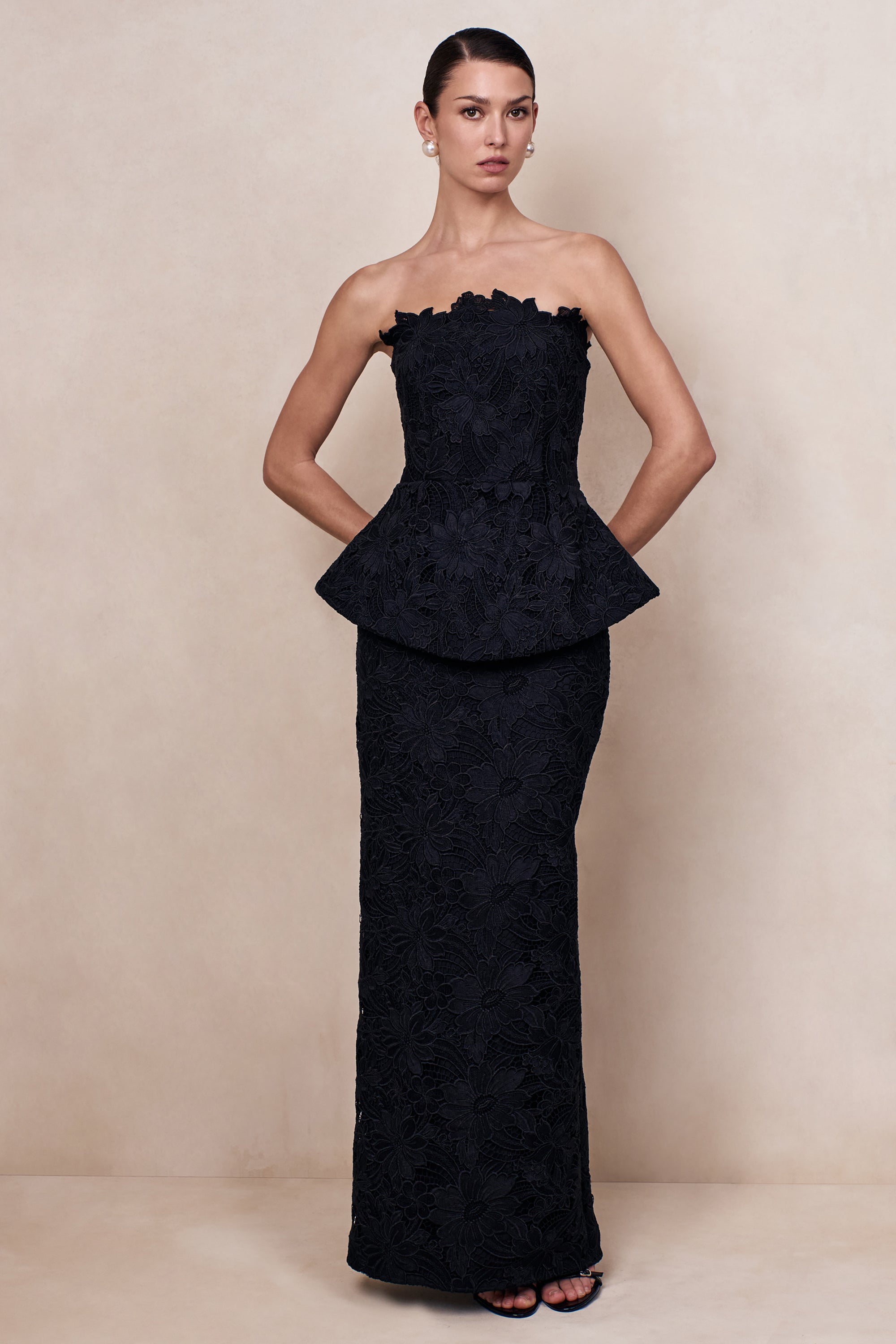 ECM_CL137309001---Delvine-_-Black-Lace-Bandeau-Corset-Maxi-Dress-02.jpg