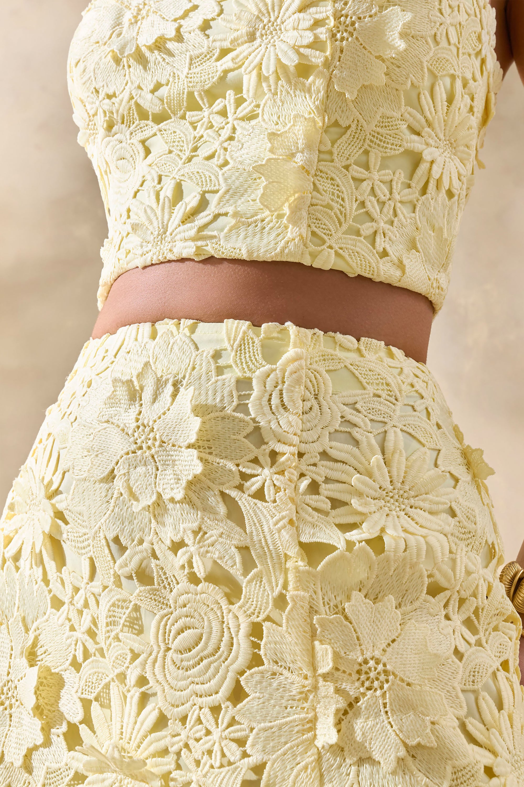 ECM_HR_CL137398121---Esmara-_-Lemon-Lace-Maxi-Skirt3.jpg