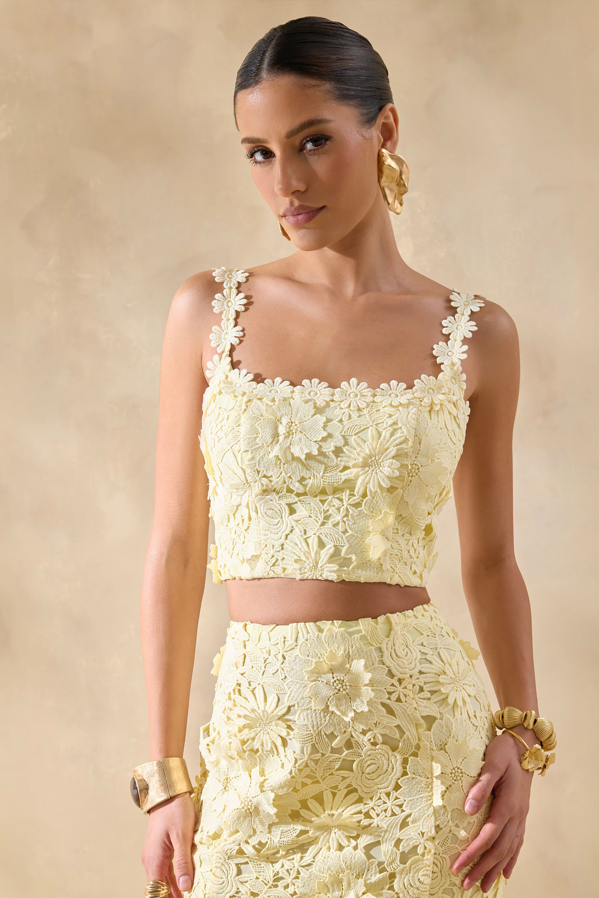 ECM_HR_CL137399121---Blythe-_-Lemon-Lace-Square-Neck-Crop-Top-3.jpg