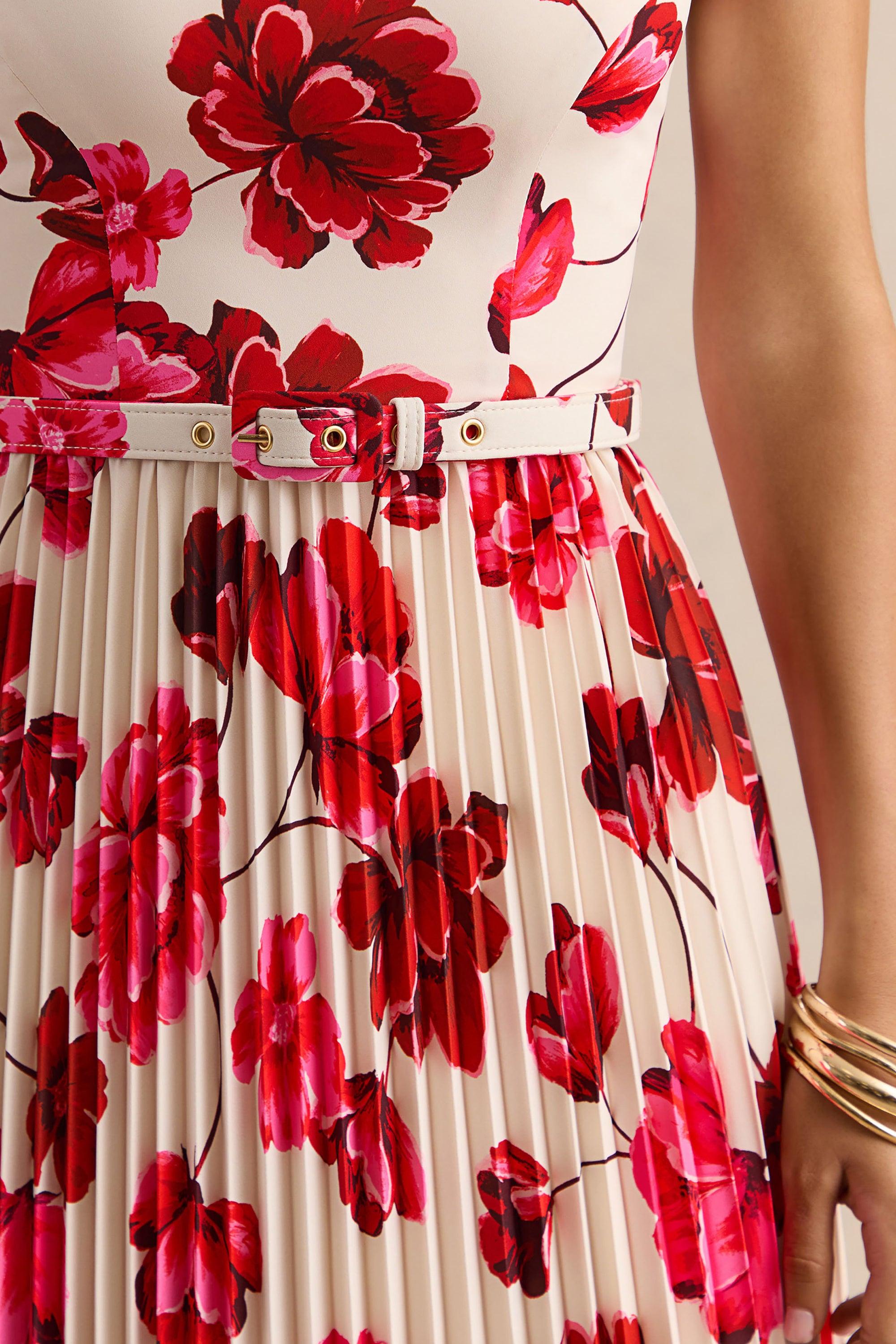 ECM_HR_CL137422084---Danika---Hot-Pink-Floral-Print-Square-Neck-Belted-Maxi-Dress-With-Pleated-Skirt-2.jpg