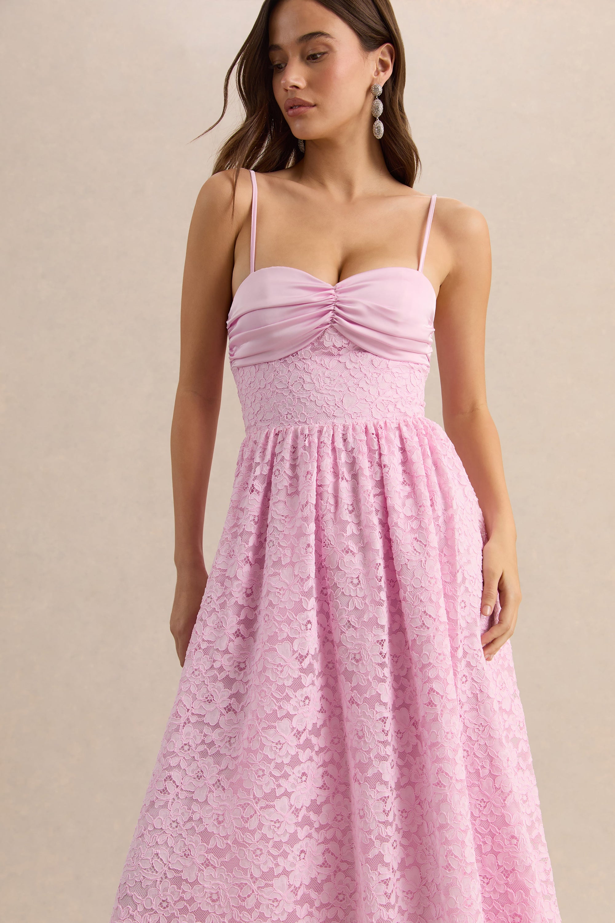 ECM_HR_CL137441084---Gloriana---Pink-Lace-Sweetheart-Neck-Midi-Dress-__-PHOTOSHOOT-05.03.2026-ERGO---RUBY-3.jpg