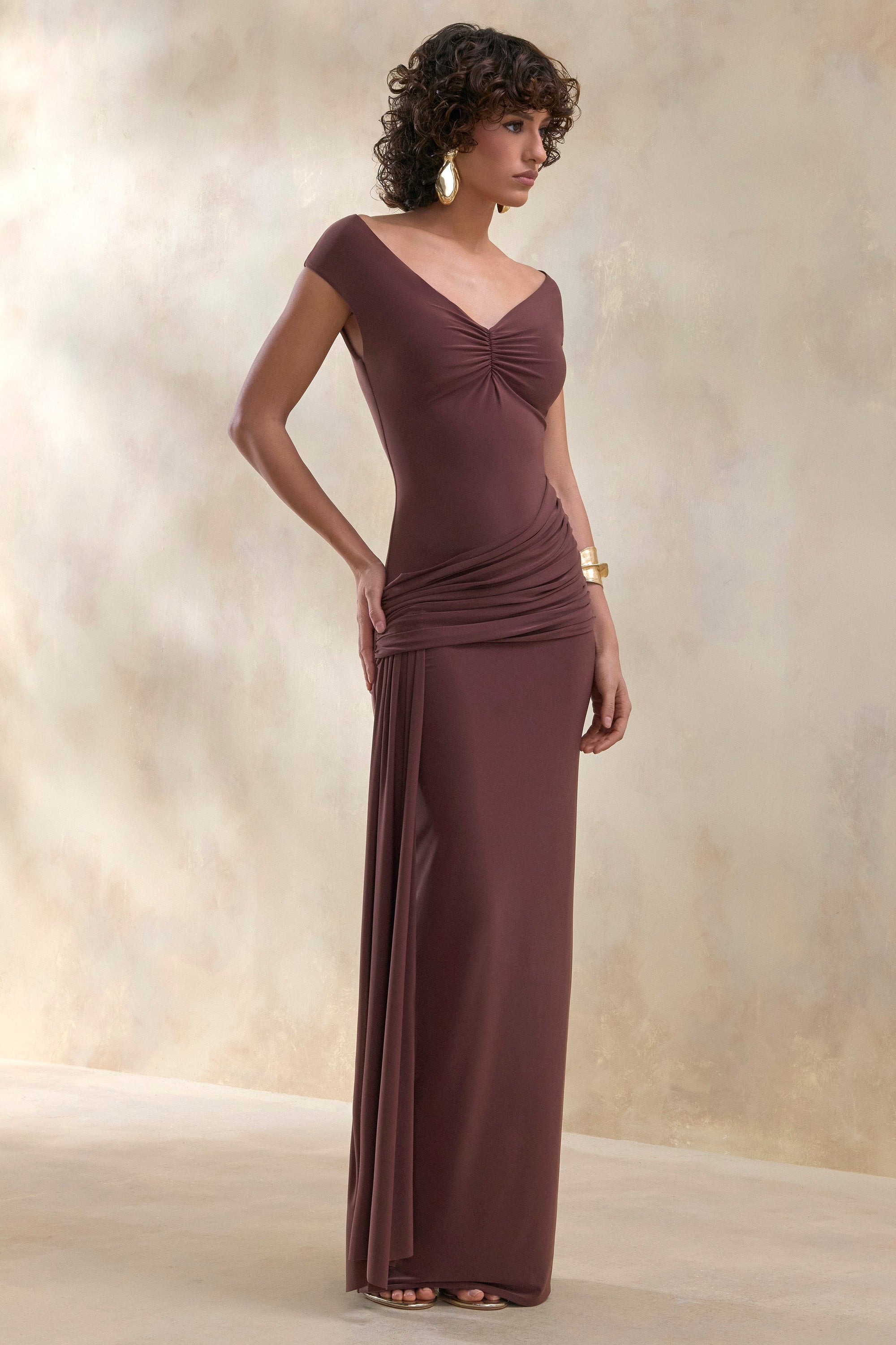 ECM_HR_CL137600022 - Petronia | Brown V-Neck Maxi Dress With Wrap-Detail 2.jpg