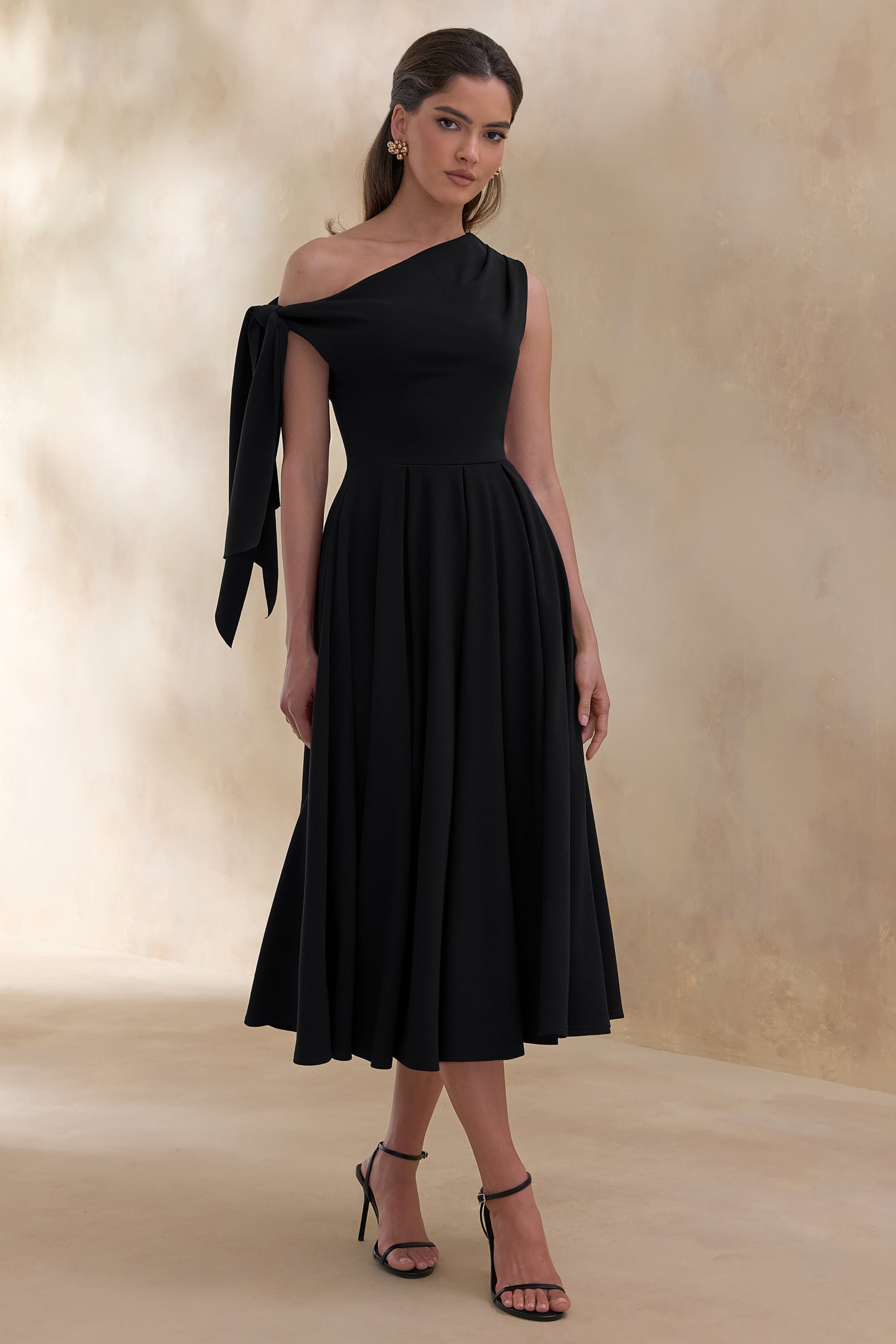 ECM_HR_CL137614001-Daring-_-Black-Asymmetric-Neck-Midi-Dress-With-Knot-Detail_04.jpg