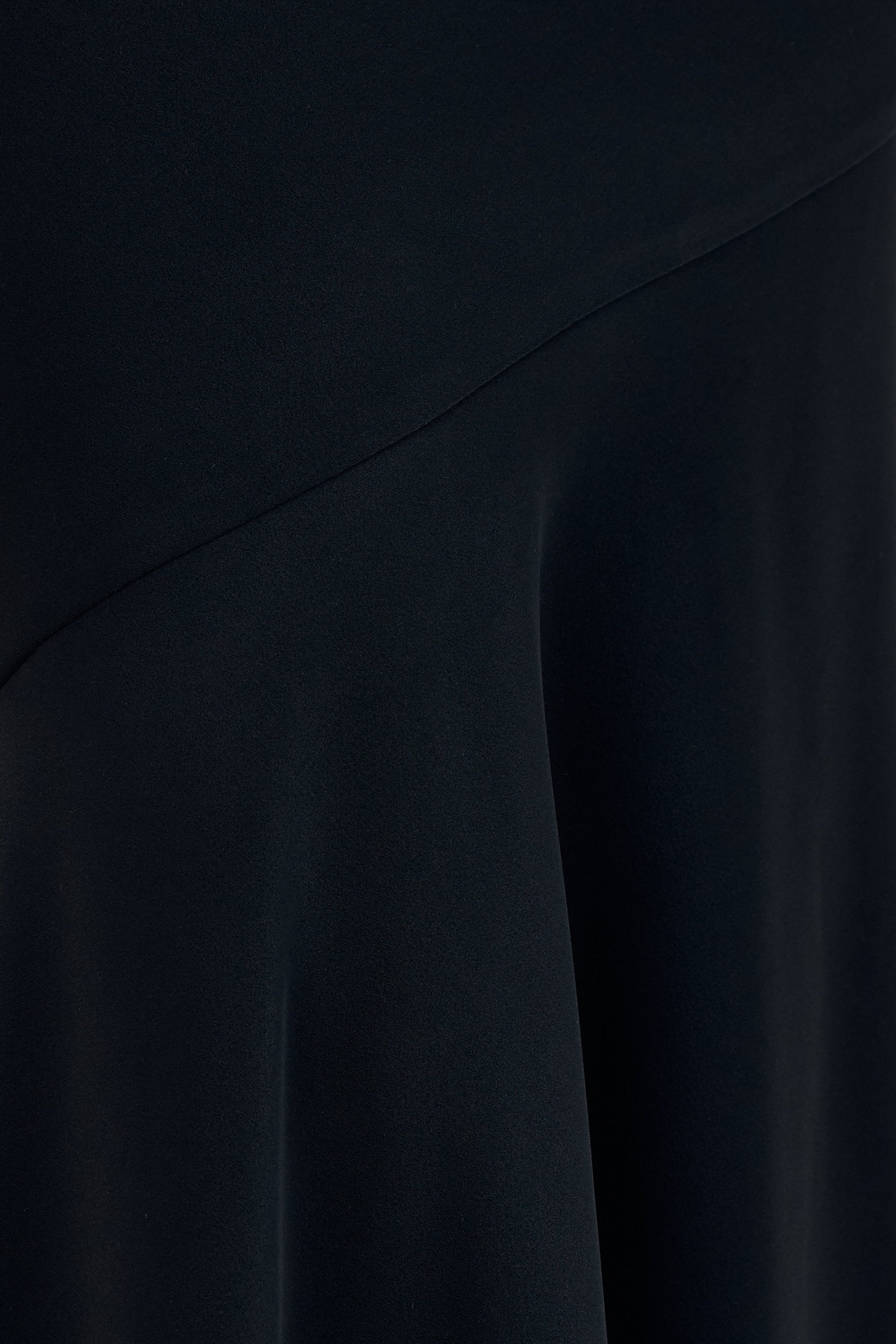 ECM_HR_CL137321001---Sancelle-_-Black-Satin-Halter-Neck-Top12.jpg