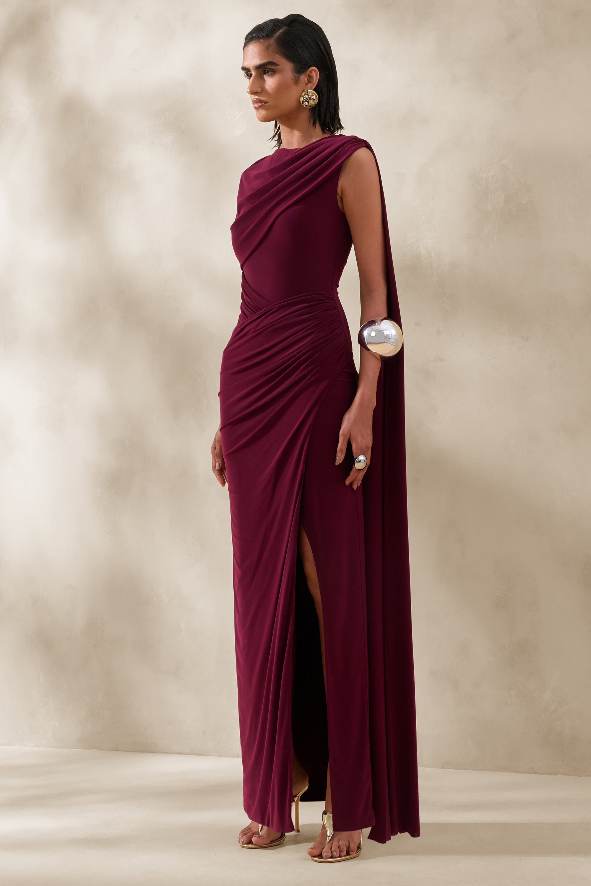ECM_HR_CL137657102---Palomara-_-Burgundy-Round-Neck-Maxi-Dress-With-Sash-And-Front-High-Split-3.jpg