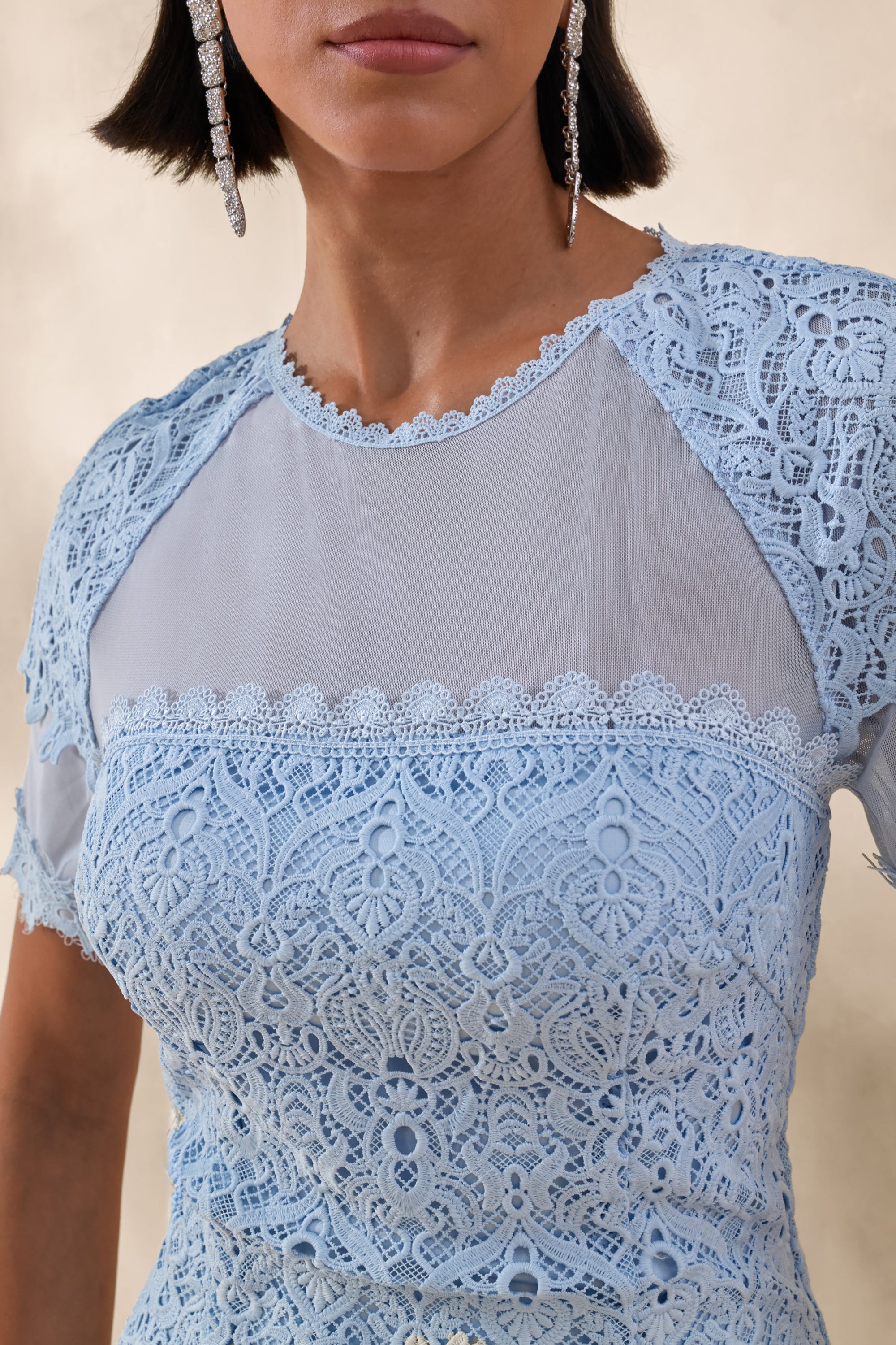 ECM_HR_CL137683013---Leanne-_-Powder-Blue-Mesh-And-Lace-Crew-Neck-Fishtail-Midi-Dress-5_4.jpg