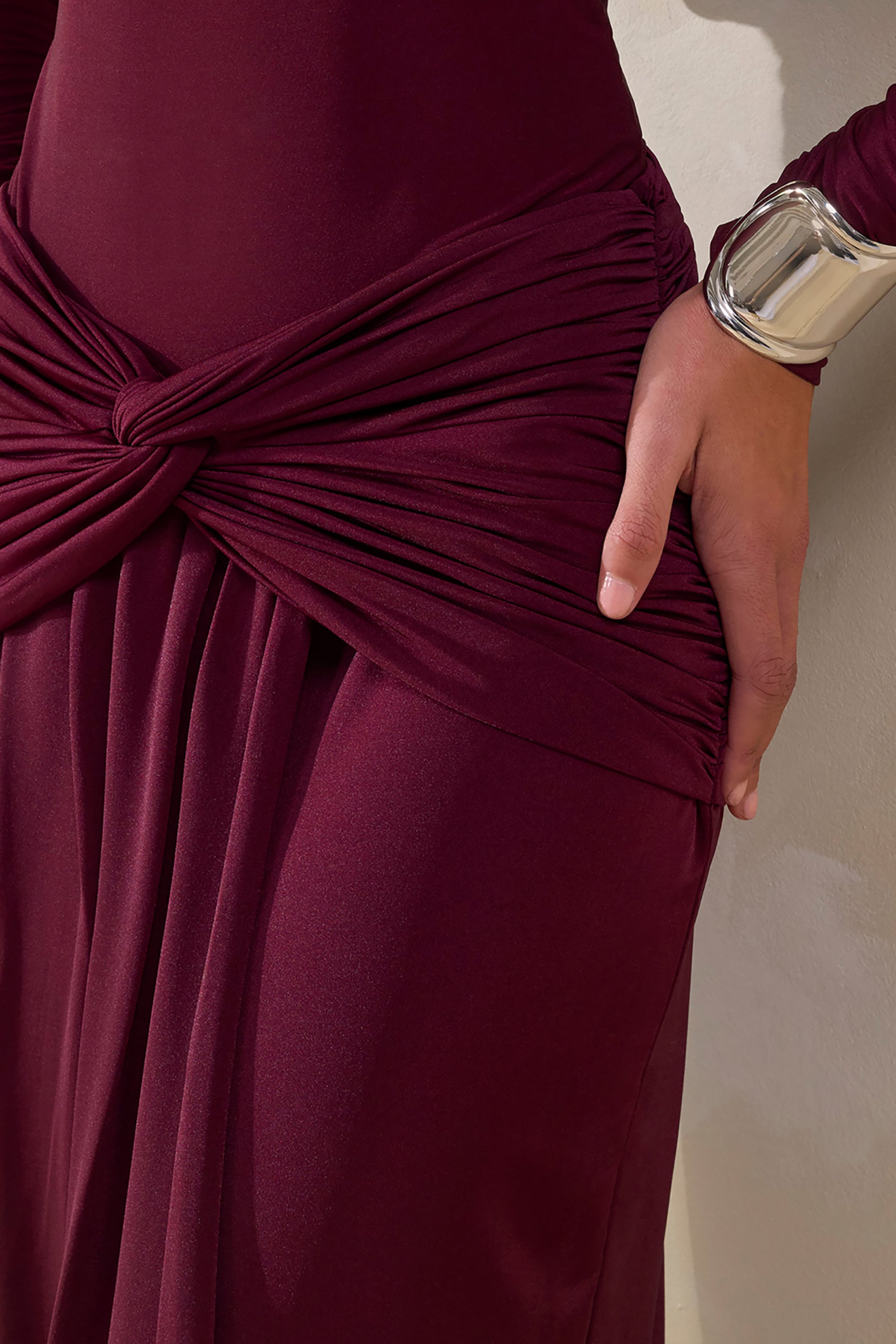 ECM_HR_CL137834102---Theria-Burgundy-Maxi-Skirt-With-Gathering-And-Knot-Detail-+-CL137818102---Lyanna-_-Burgundy-Turtle-Neck-Bodysuit8.jpg