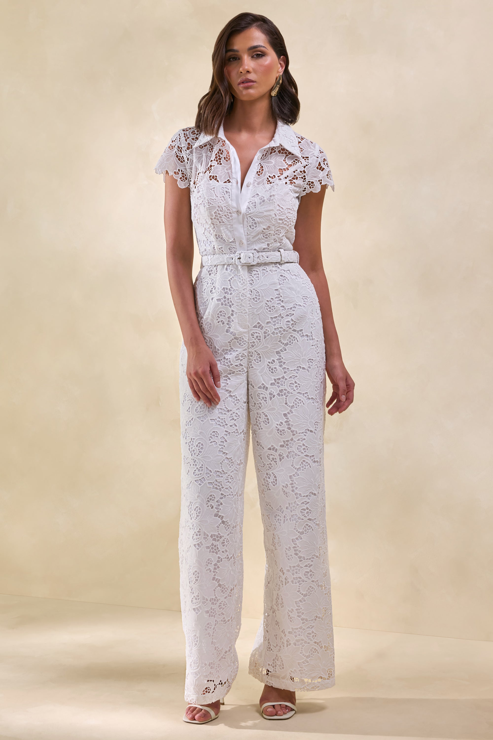 ECM_HR_CL137926110---Zerelle-_-White-Lace-Collared-Plunge-Neck-Jumpsuit-With-Belt-Detail-0.jpg