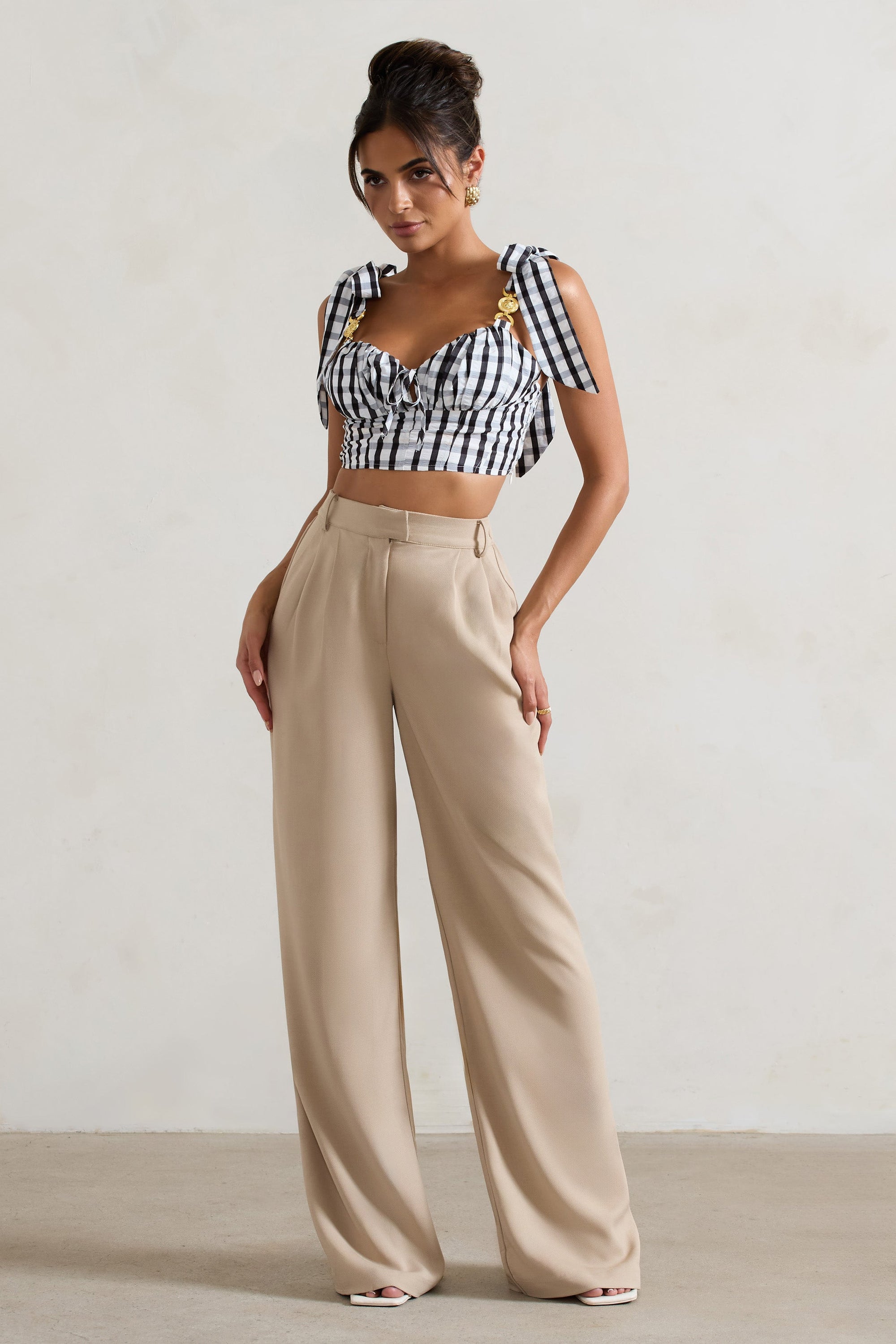 WB_HR_CL134041228-MaudBlack_WhiteGinghamCropTopWithTieStraps1_75e2fc73-fa8b-4eb4-b113-e5f64105af9c