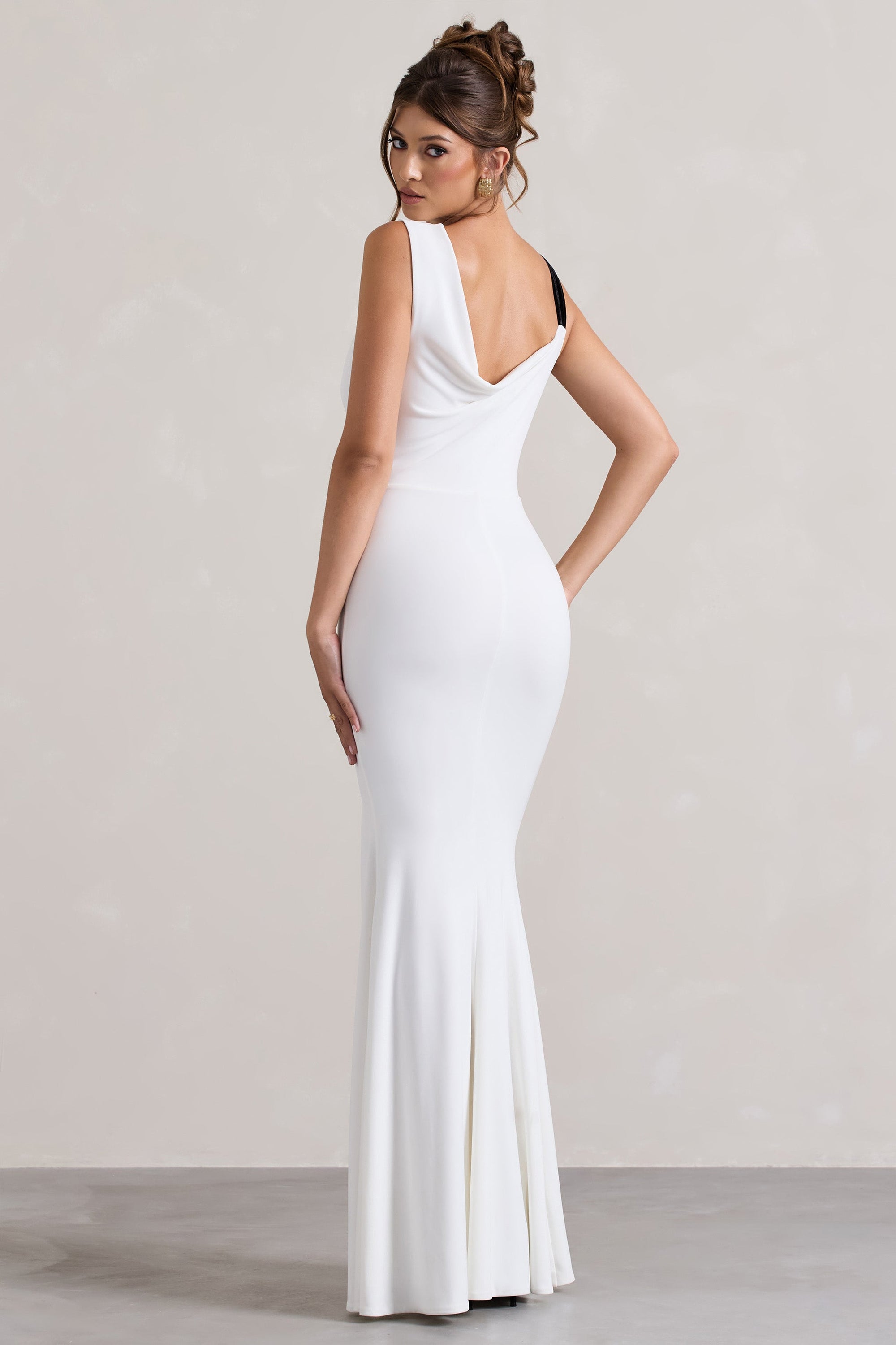 A Catch | White Cowl-Neck Split Maxi Dress With Bow - UK 6 / BLACK AND WHITE